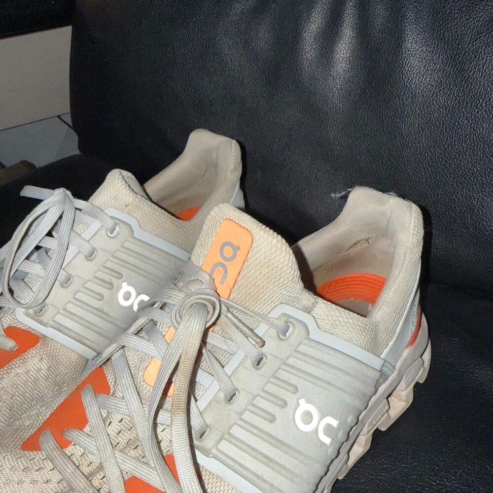 On-running Men's Trainers - Picture 6 of 6